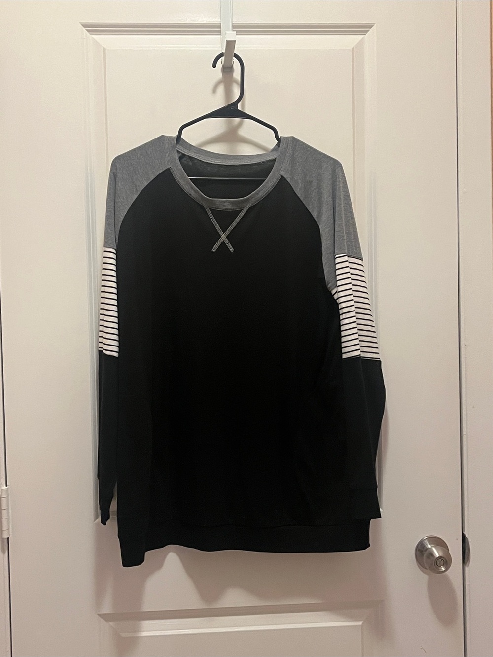 Women's Black Long-Sleeve Raglan Tee with Gray Shoulders